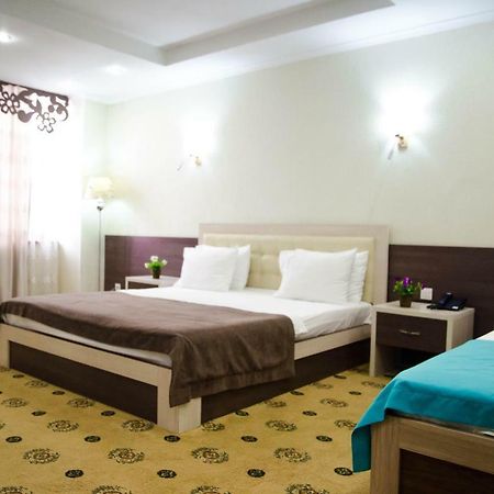 Luxury House Hotel Shymkent Luaran gambar