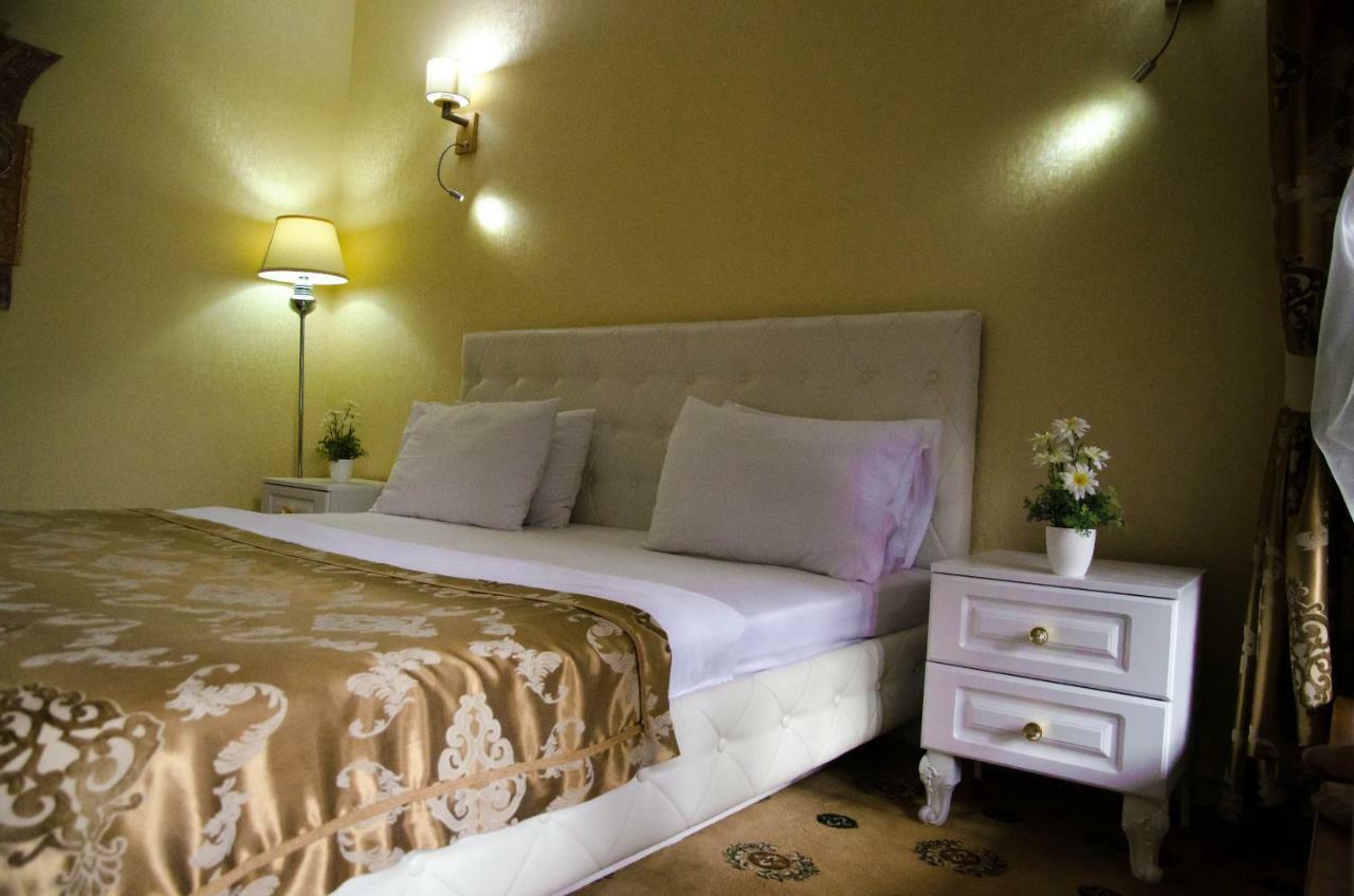 Luxury House Hotel Shymkent Luaran gambar