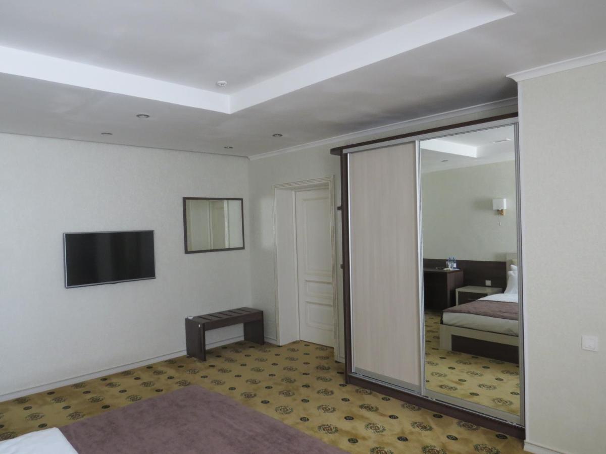 Luxury House Hotel Shymkent Luaran gambar